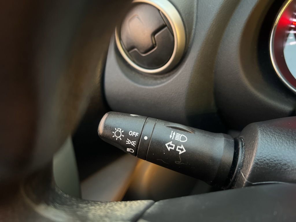 Used 2013 Nissan Rogue SV image 14