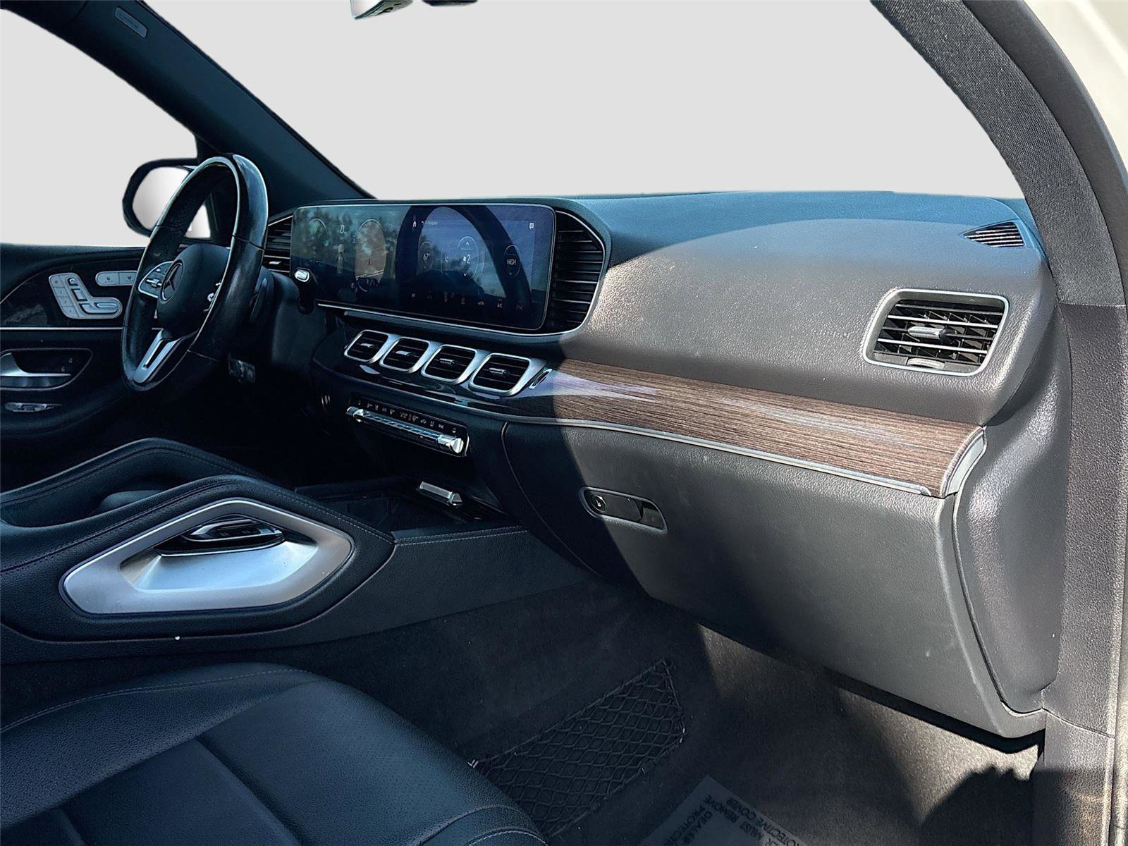 Used 2020 Mercedes-Benz GLE 350 GLE 350 w/ Premium Package image 33