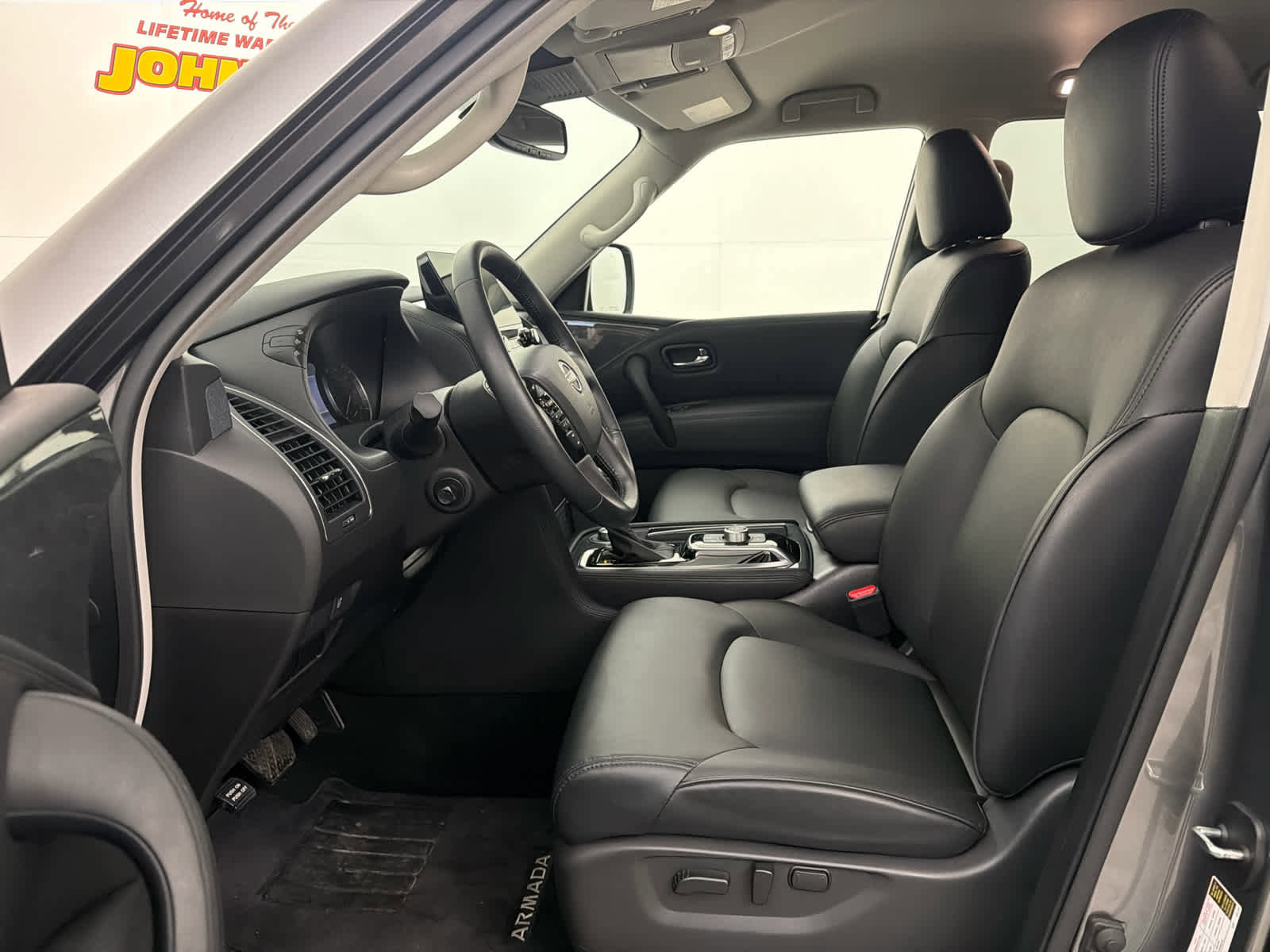 Certified 2024 Nissan Armada SV w/ Cargo Package AWD/4WD image 14