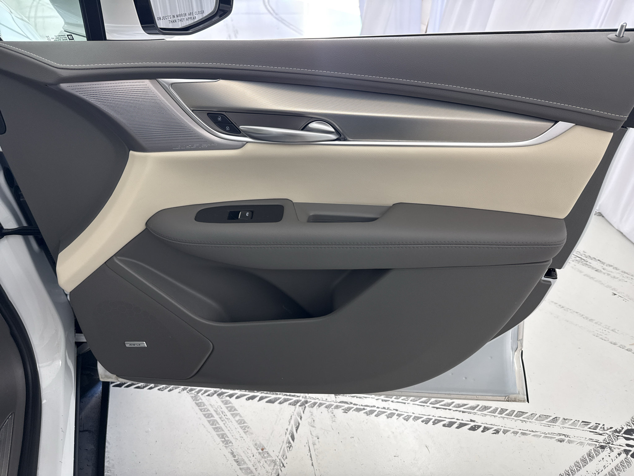 Used 2024 Cadillac XT5 Premium Luxury FWD image 32
