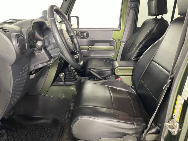 Used 2008 Jeep Wrangler Unlimited Sahara AWD/4WD image 2