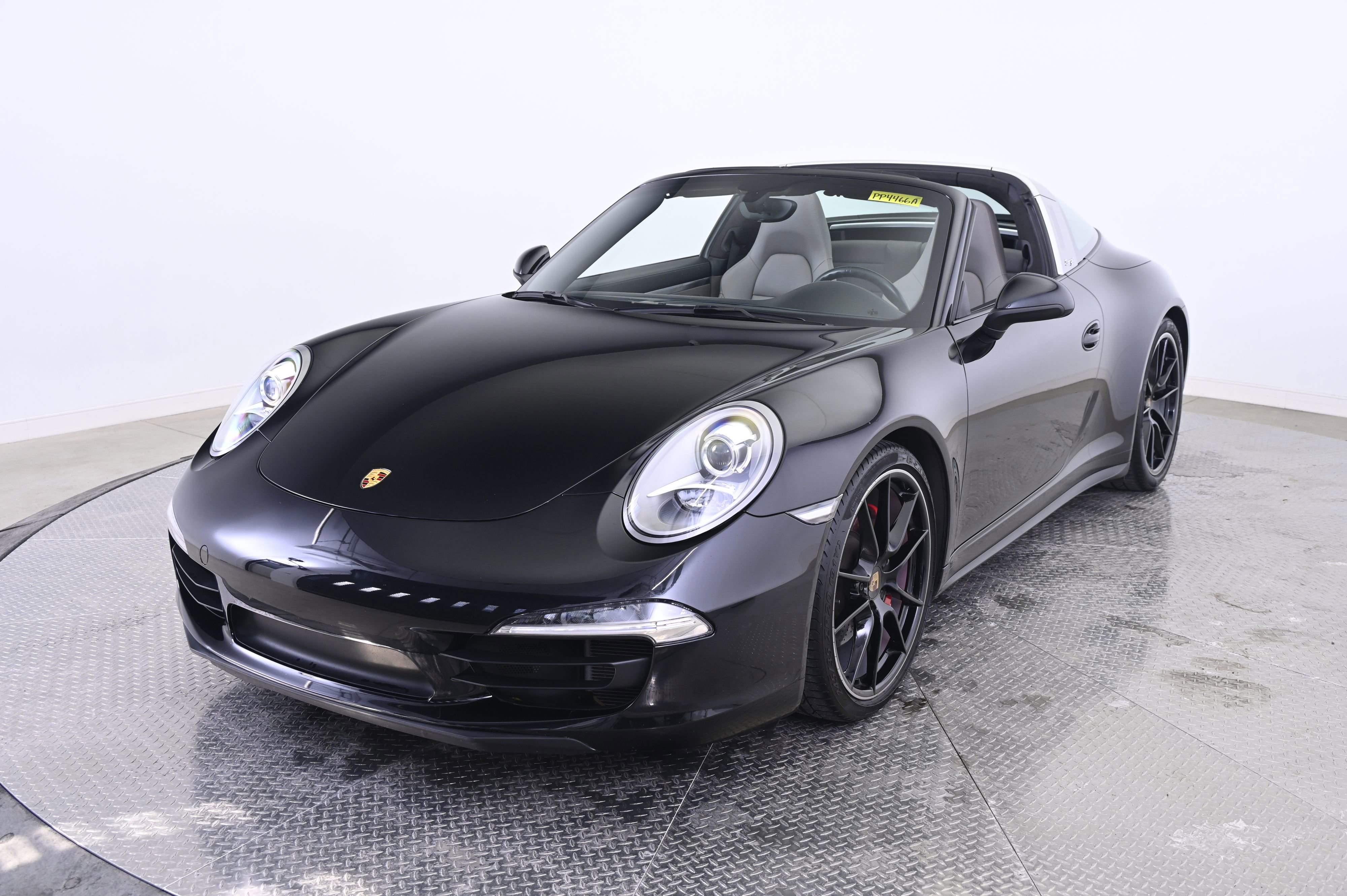Used 2015 Porsche 911 Targa 4S image 1