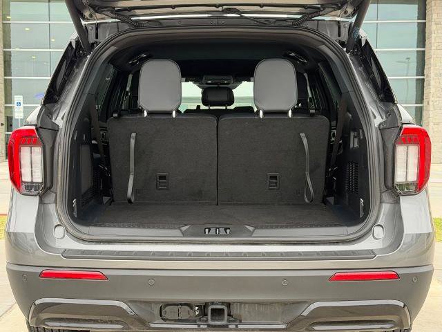 New 2026 Ford Explorer ST-Line w/ Premium Package image 28