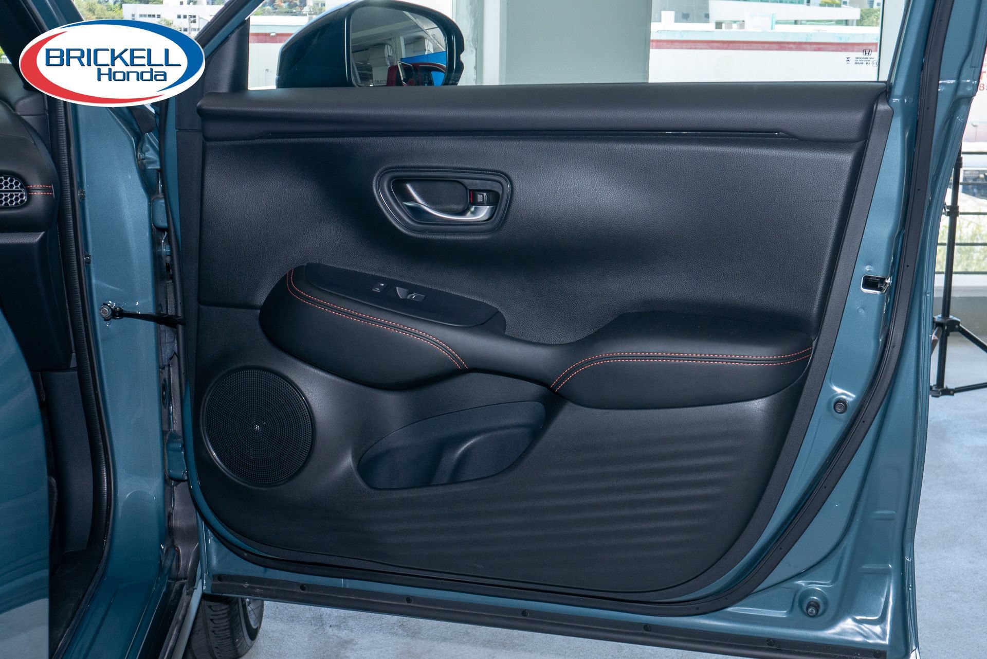 Certified 2025 Honda HR-V Sport image 15