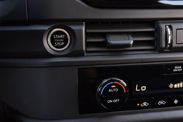 Used 2024 Nissan Pathfinder S AWD/4WD image 14