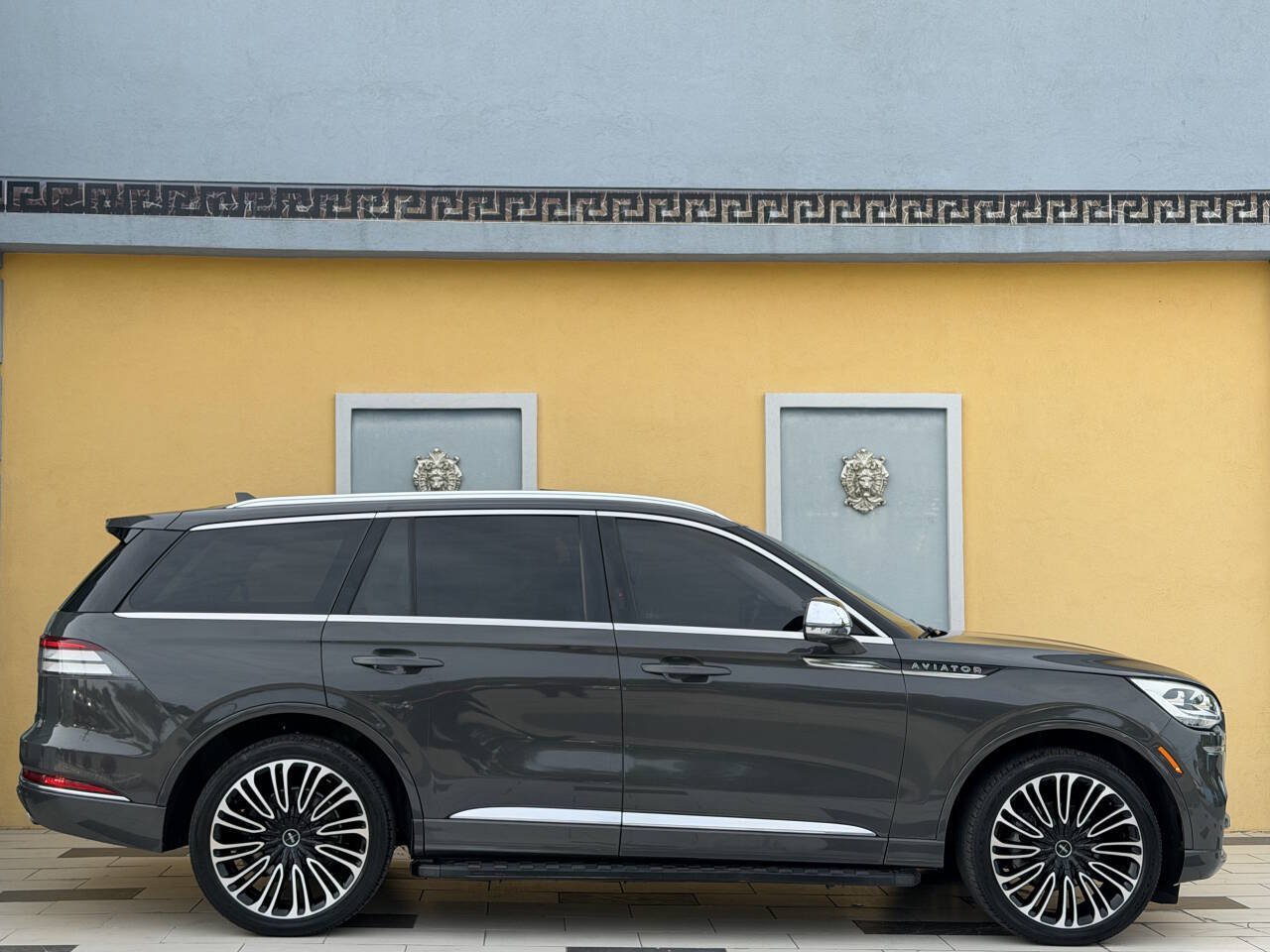 Used 2020 Lincoln Aviator Black Label w/ Dynamic Handling Package AWD/4WD image 7