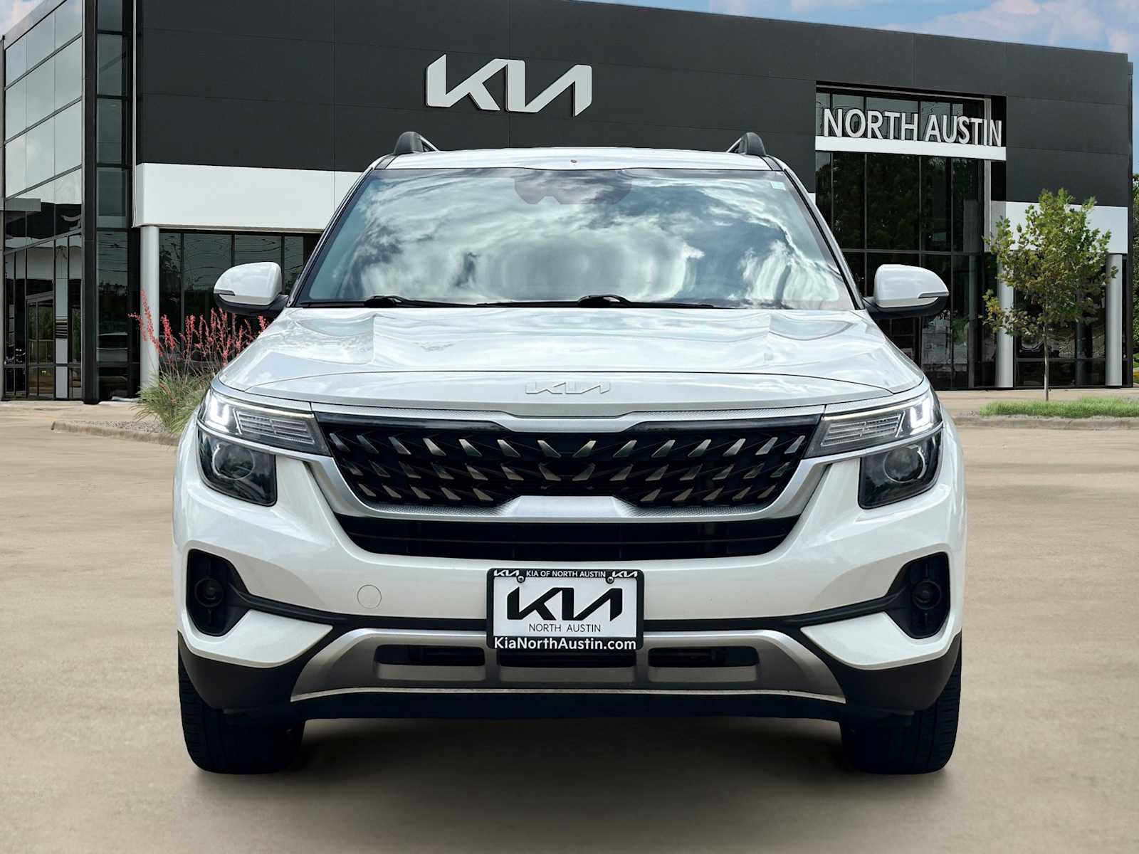 Certified 2022 Kia Seltos Nightfall Edition AWD/4WD image 8