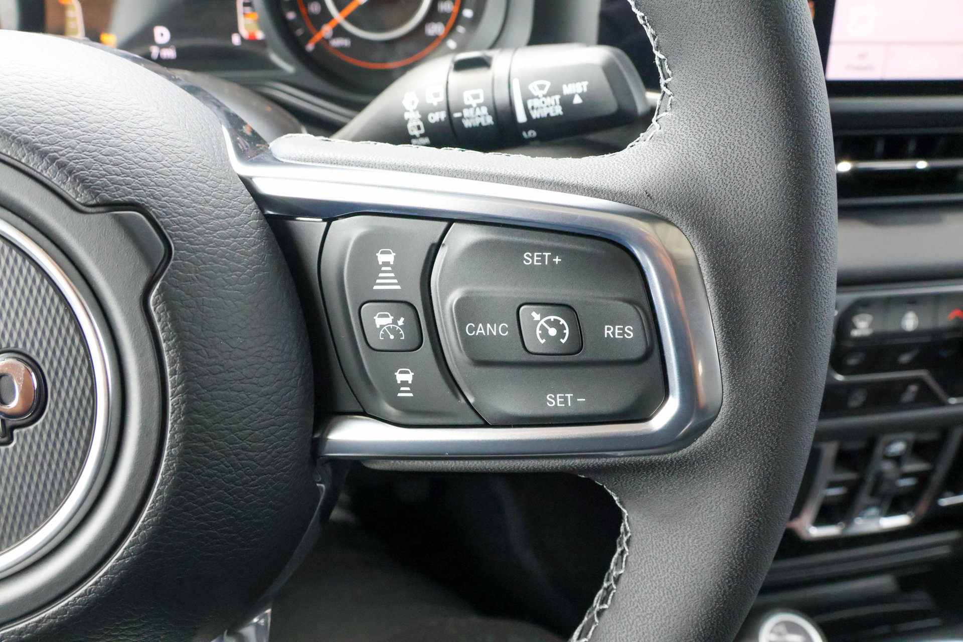 New 2026 Jeep Wrangler Unlimited Sahara AWD/4WD image 30