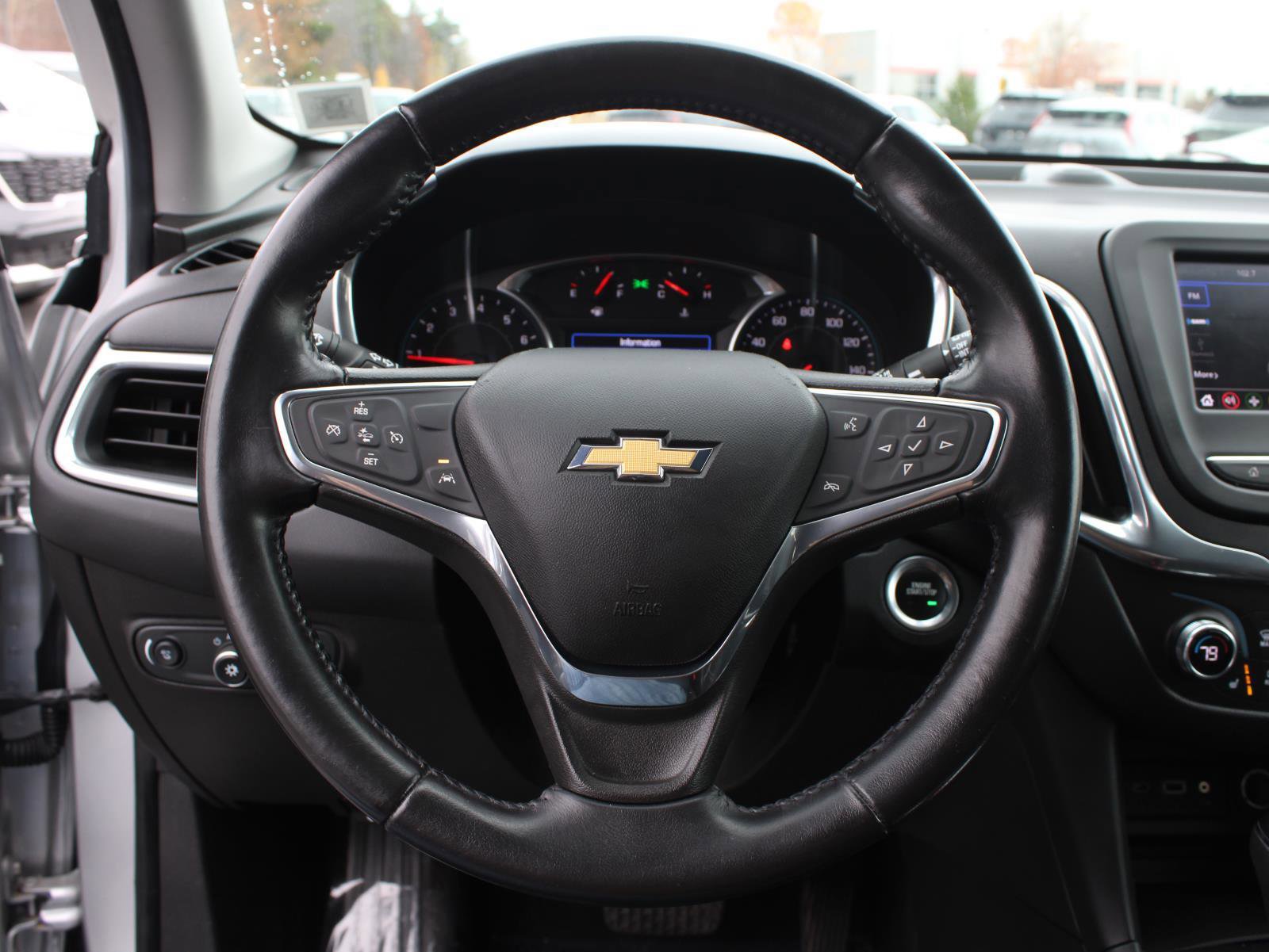 Used 2020 Chevrolet Equinox LT w/ Driver Convenience Package image 10