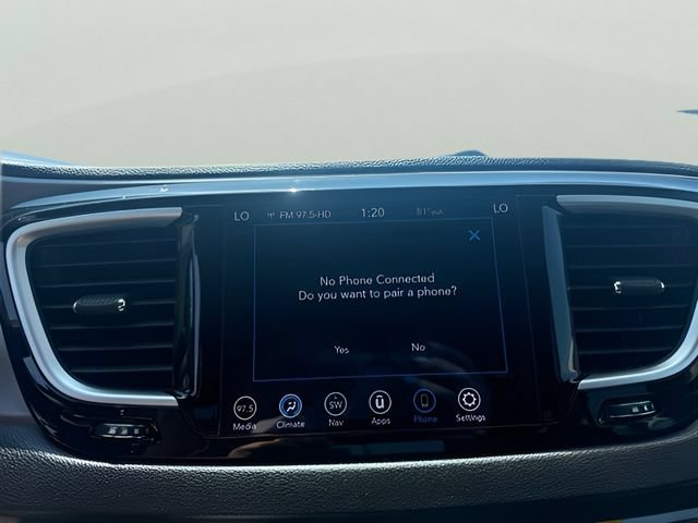 Used 2020 Chrysler Pacifica Touring w/ Advanced Safetytec Group FWD image 24