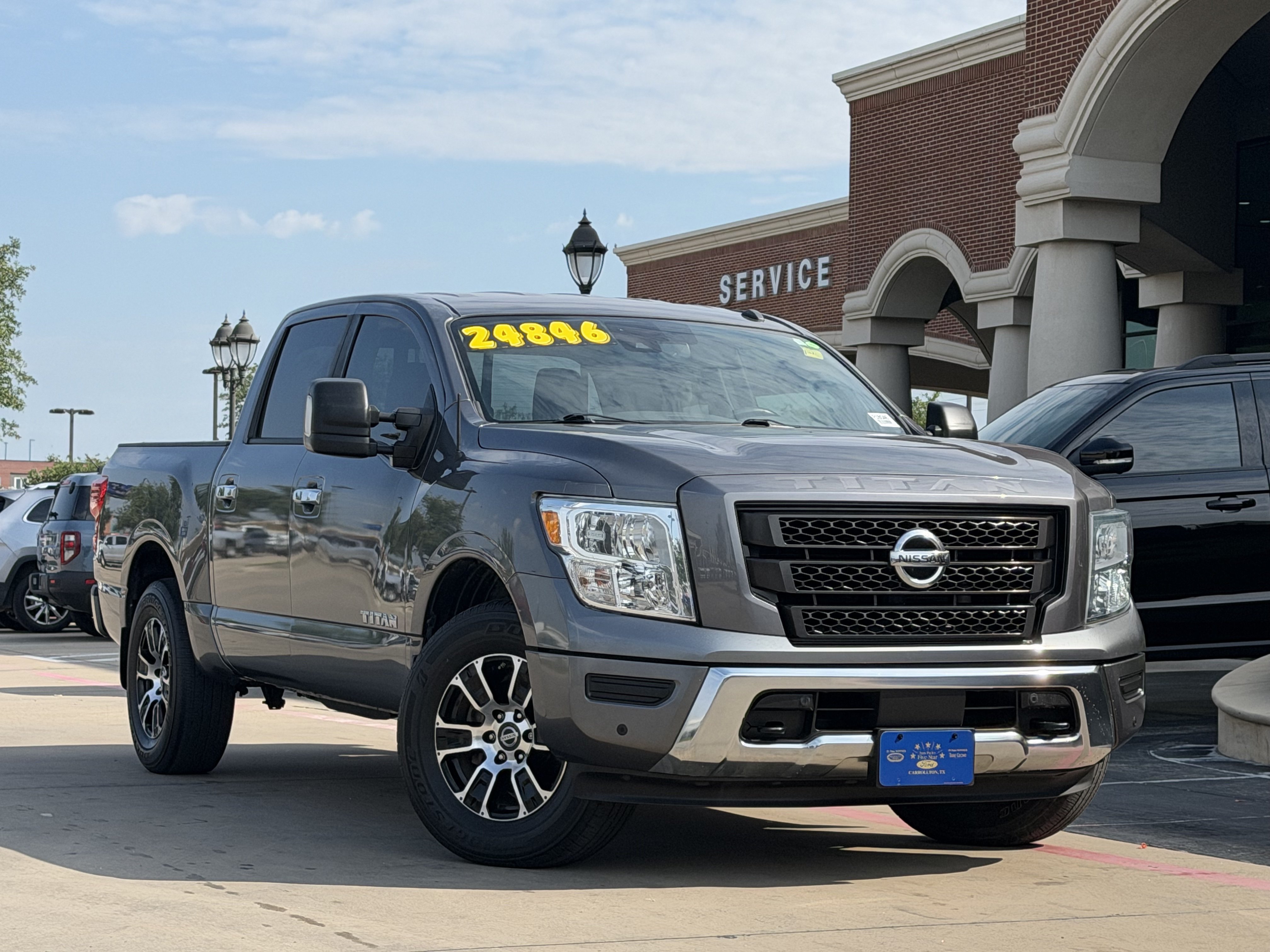 Used 2021 Nissan Titan SV w/ SV Convenience Package