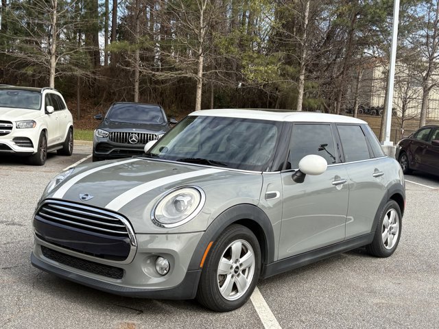Used 2016 MINI Cooper 4-Door Hardtop image 6