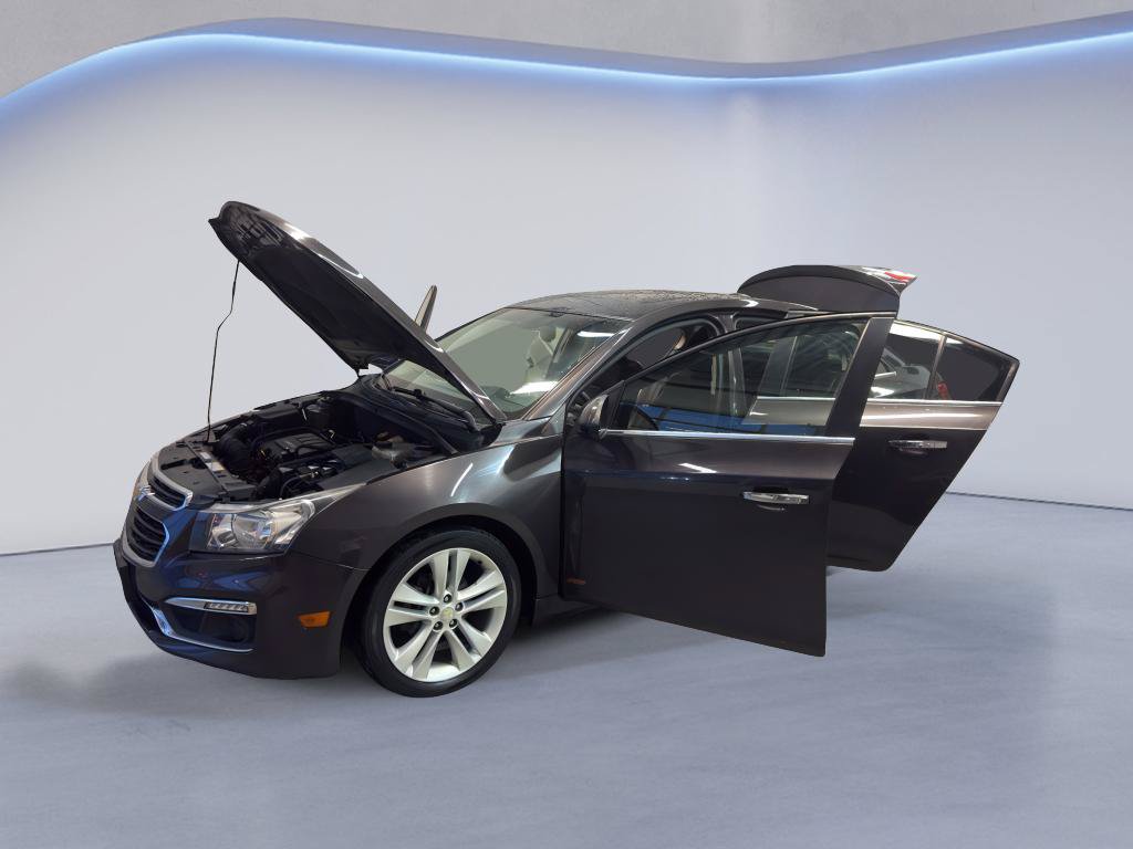 Used 2015 Chevrolet Cruze LTZ w/ Sun, Sound and Sport Package FWD image 11