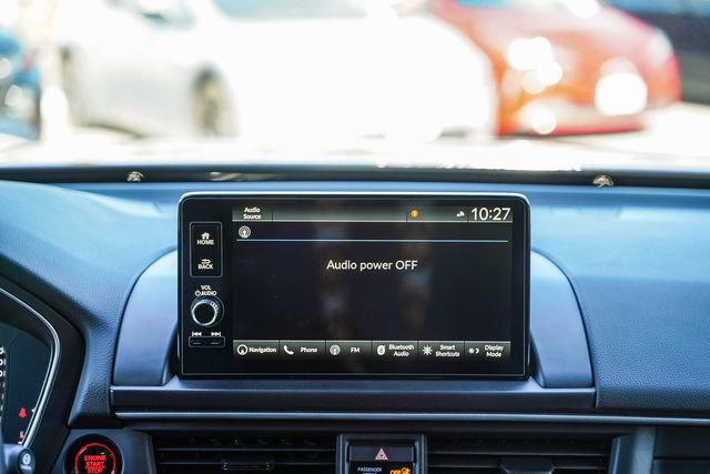 Used 2025 Honda Pilot Black Edition image 15