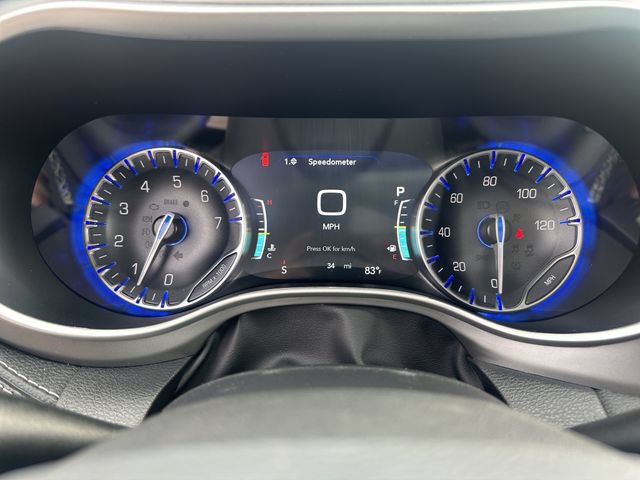 New 2027 Chrysler Pacifica Limited AWD/4WD image 14