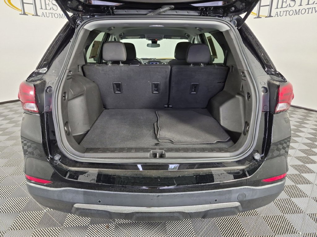 Used 2024 Chevrolet Equinox LT FWD image 32