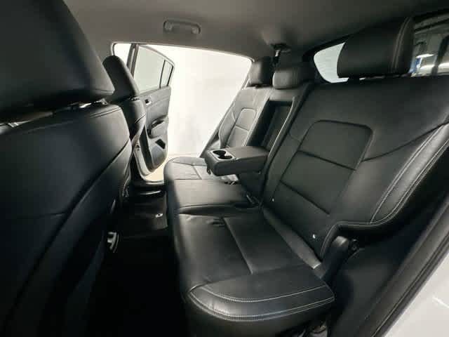 Used 2018 Kia Sportage EX AWD/4WD image 18