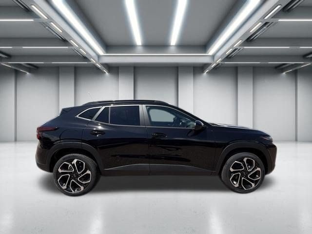New 2026 Chevrolet Trax RS w/ Driver Confidence Package FWD image 1