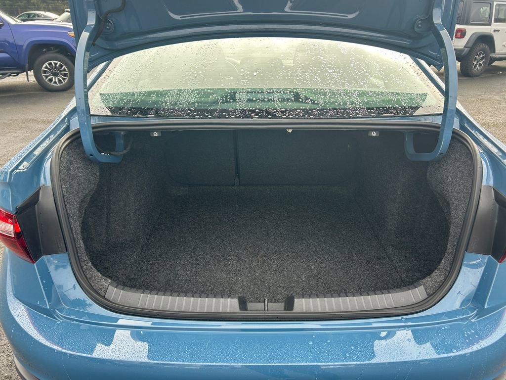 Used 2025 Volkswagen Jetta S image 24