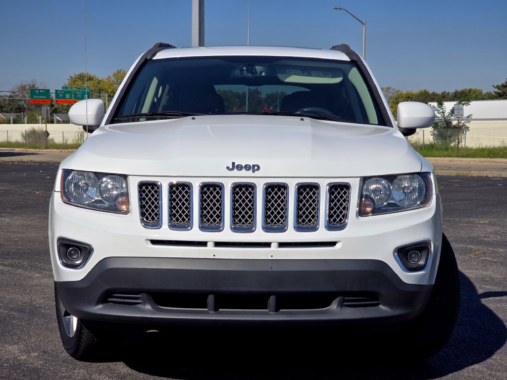 Used 2017 Jeep Compass High Altitude AWD/4WD image 10