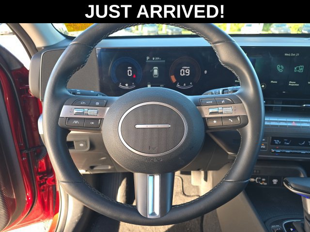 Certified 2025 Hyundai Kona SEL FWD image 10