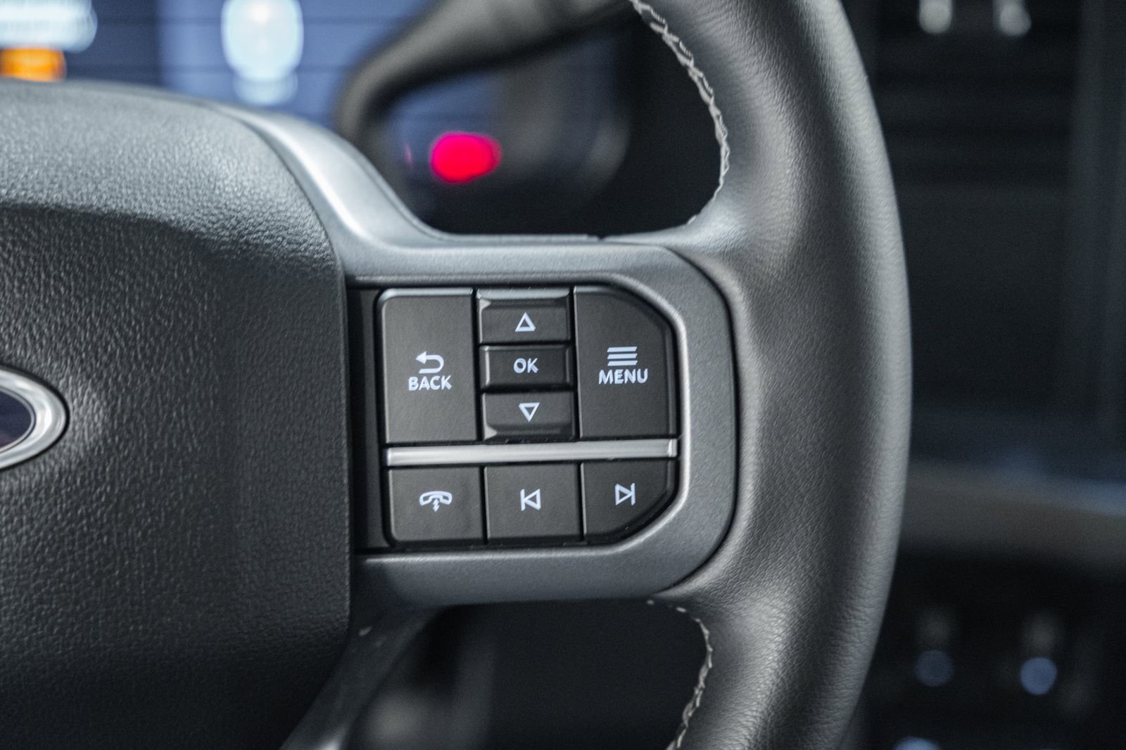 Used 2025 Ford F250 Lariat w/ Black Appearance Package image 35