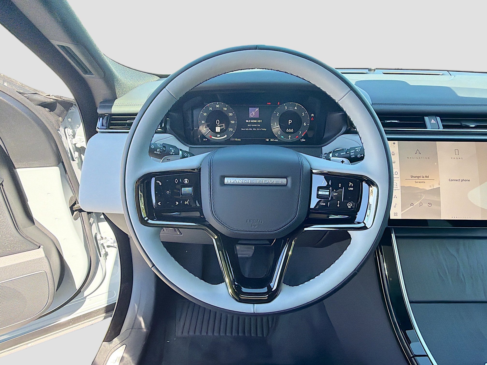 New 2026 Land Rover Range Rover Velar Dynamic SE image 39