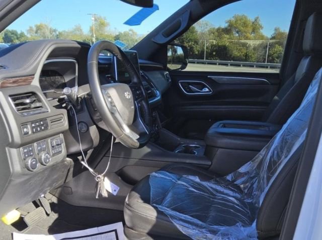 Used 2024 Chevrolet Tahoe Z71 w/ Luxury Package image 6