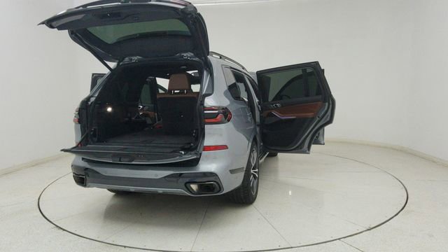 Used 2026 BMW X7 xDrive40i image 34