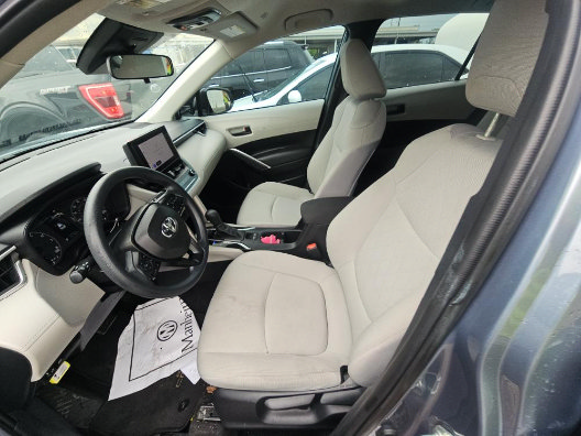 Used 2023 Toyota Corolla Cross L FWD image 4