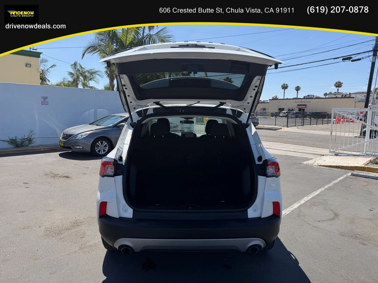 Used 2022 Ford Escape SE FWD image 9
