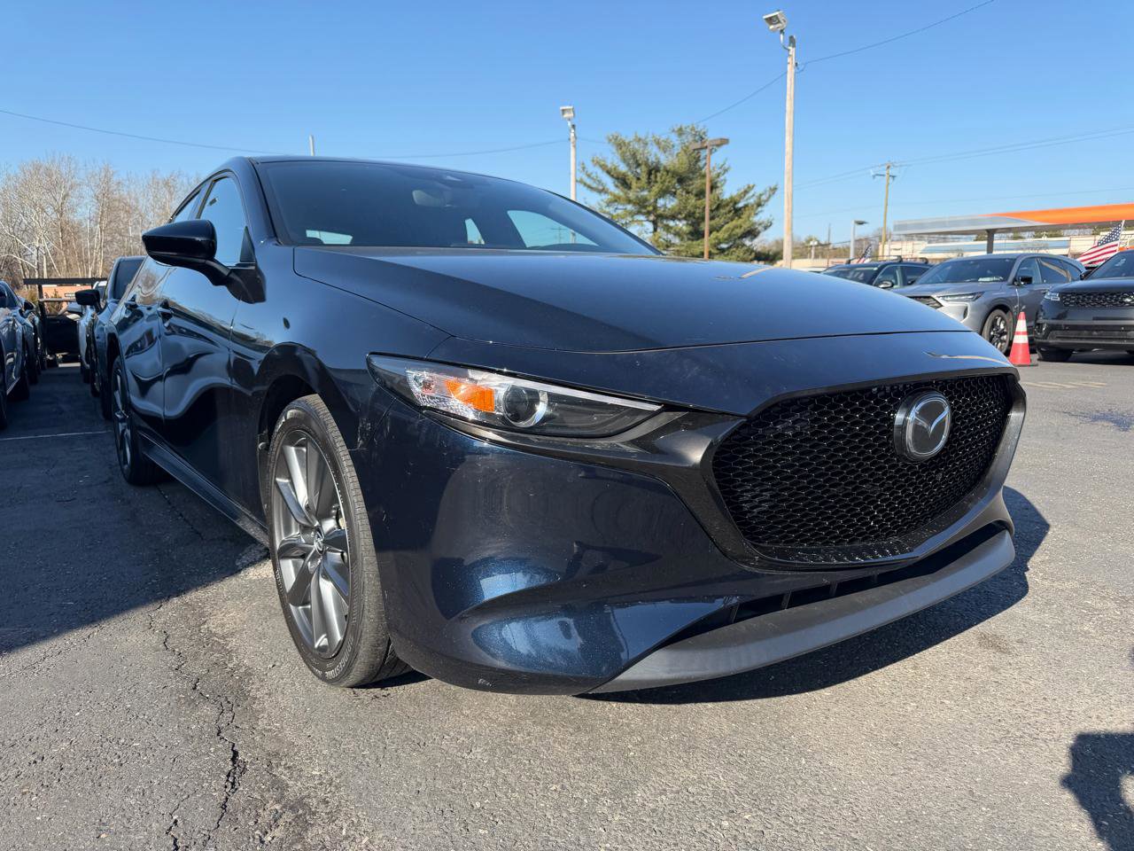 Used 2022 MAZDA MAZDA3 s image 3