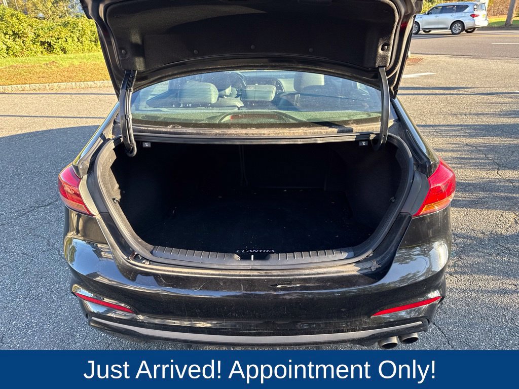 Used 2018 Hyundai Elantra Sport FWD image 11