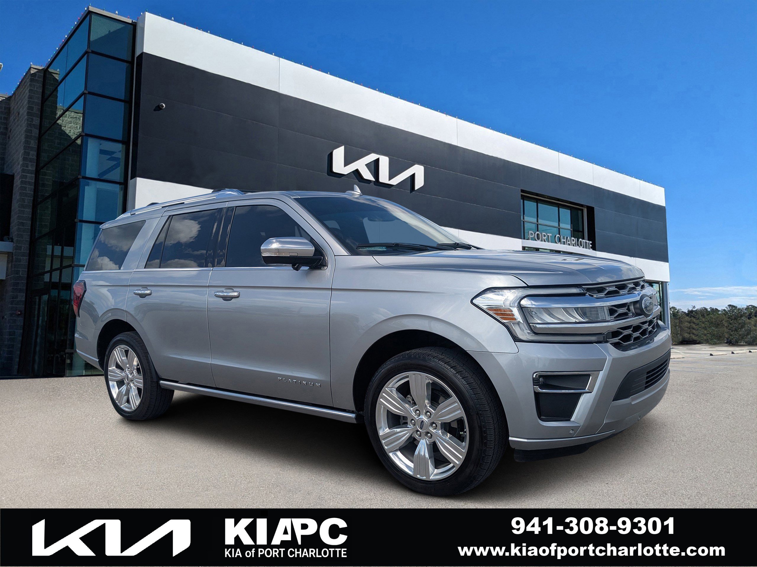 Used 2023 Ford Expedition Platinum image 1