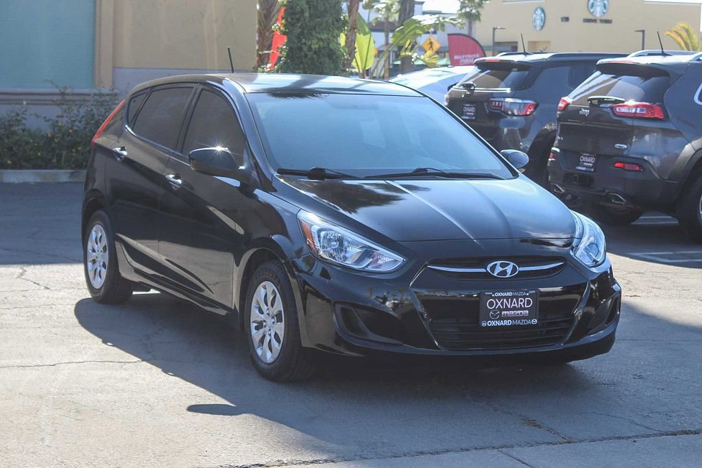 Used 2016 Hyundai Accent SE image 3