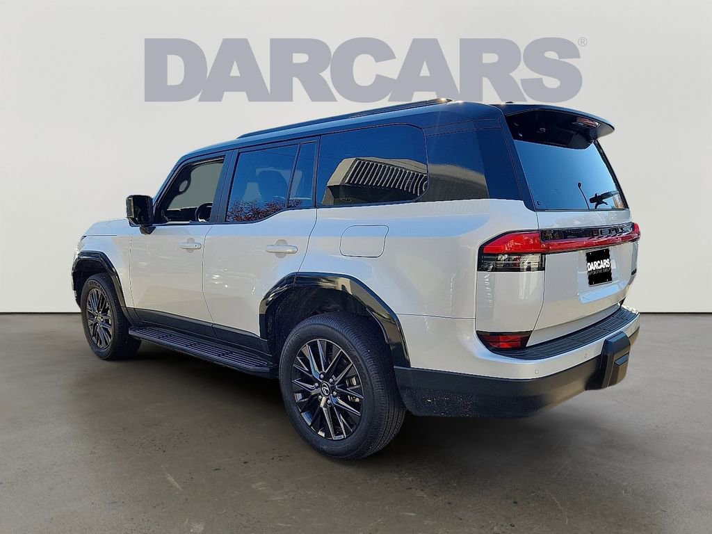Used 2024 Lexus GX 550 image 4