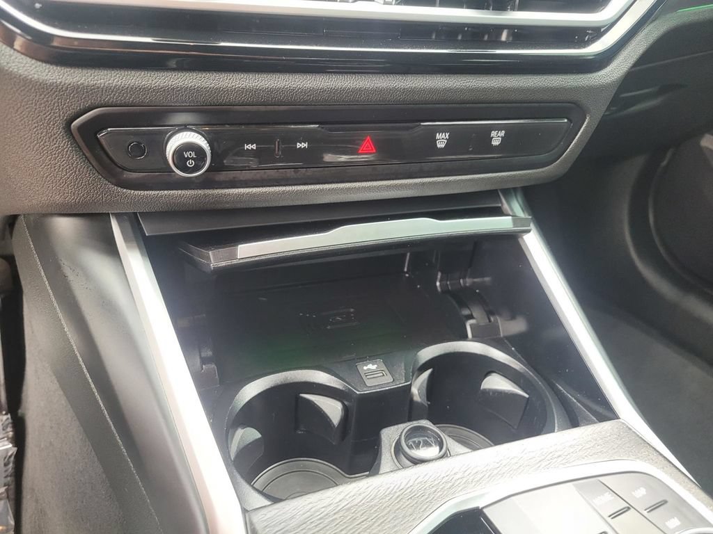 Used 2024 BMW 330e xDrive AWD/4WD image 25