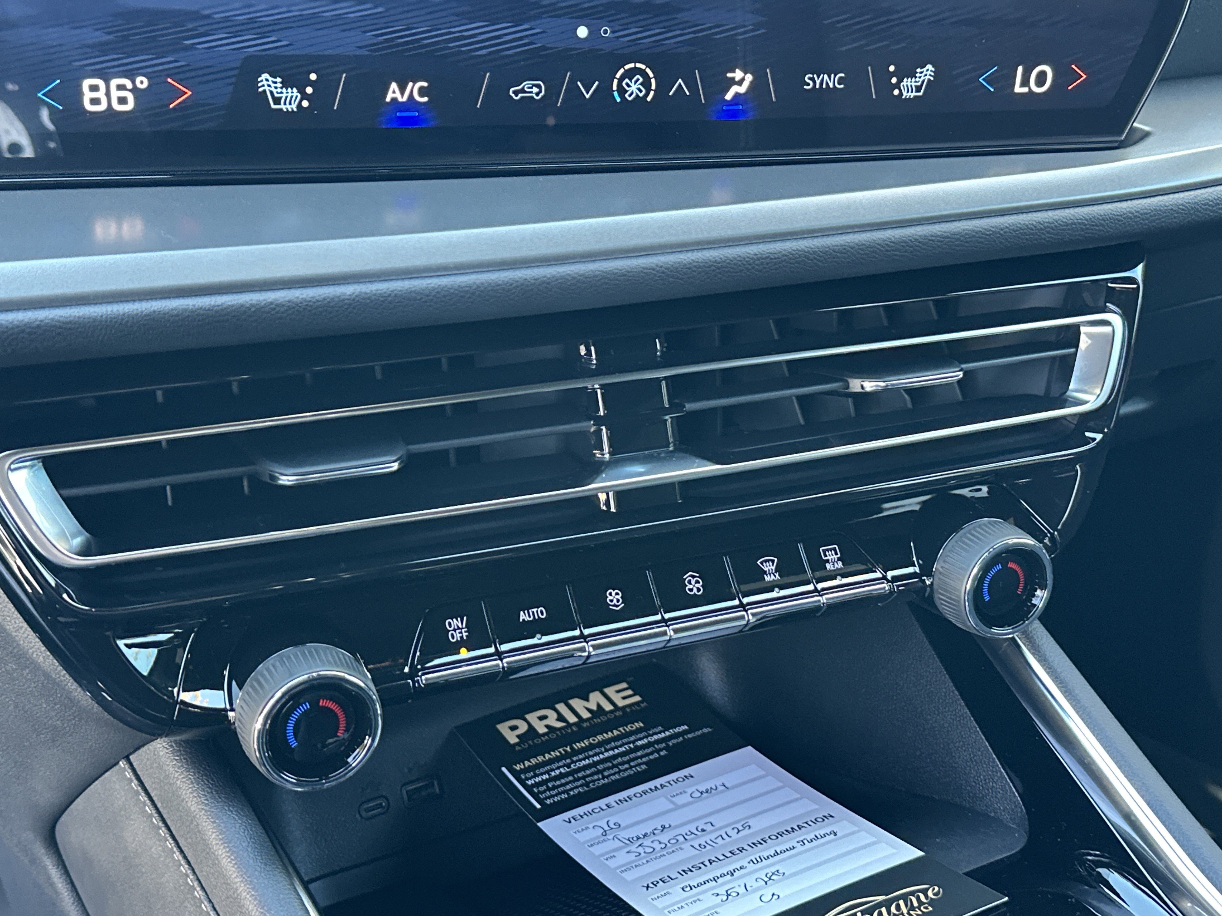 New 2025 Chevrolet Traverse LT w/ Driver Confidence Package image 26