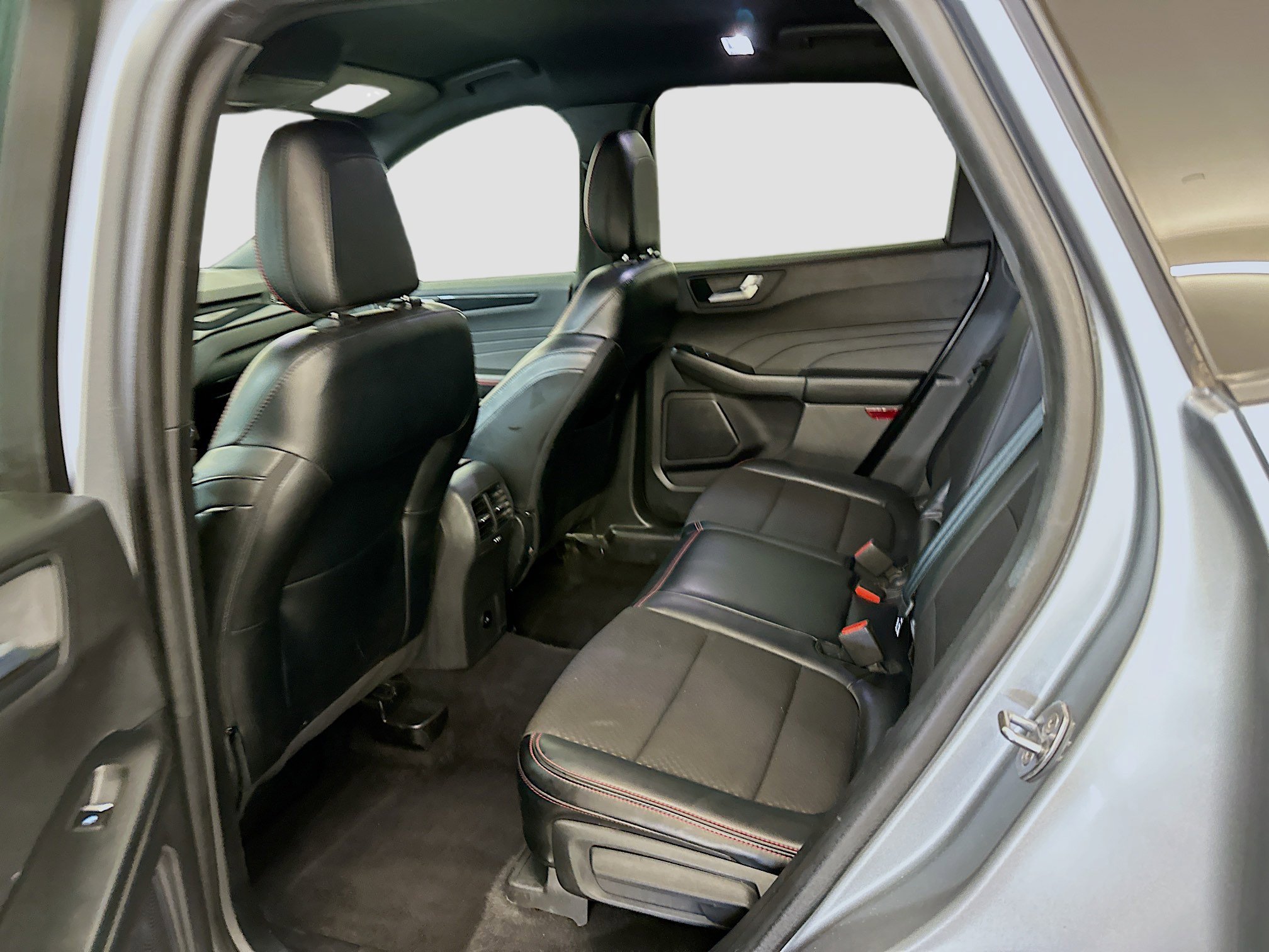 Used 2024 Ford Escape ST-Line image 29