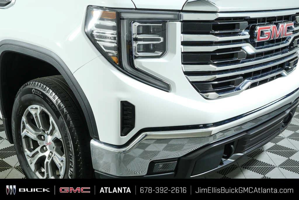 Certified 2025 GMC Sierra 1500 SLT AWD/4WD image 34
