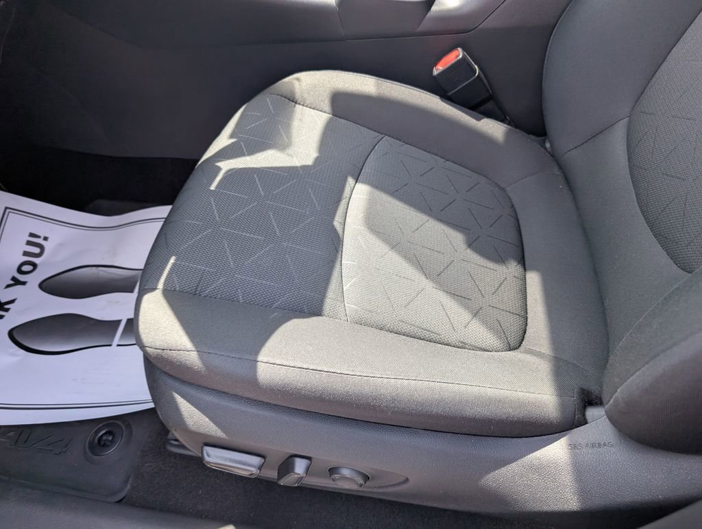 Used 2024 Toyota RAV4 XLE image 23