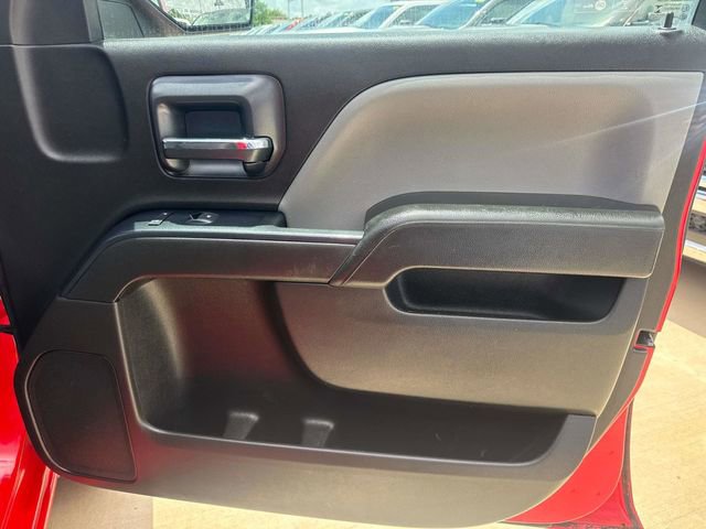 Used 2018 Chevrolet Silverado 1500 Custom w/ Custom Value Package RWD image 19