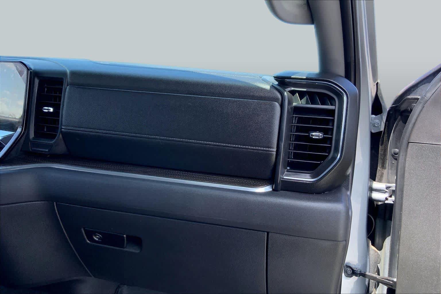 Used 2024 Chevrolet Silverado 1500 RST w/ Protection Package RWD image 18