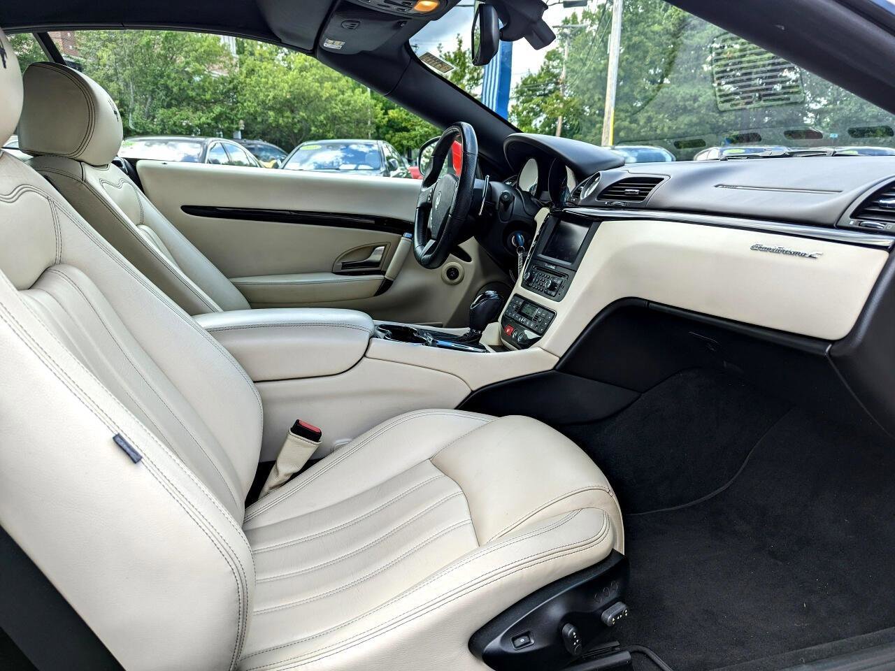 Used 2013 Maserati GranTurismo Convertible RWD image 27