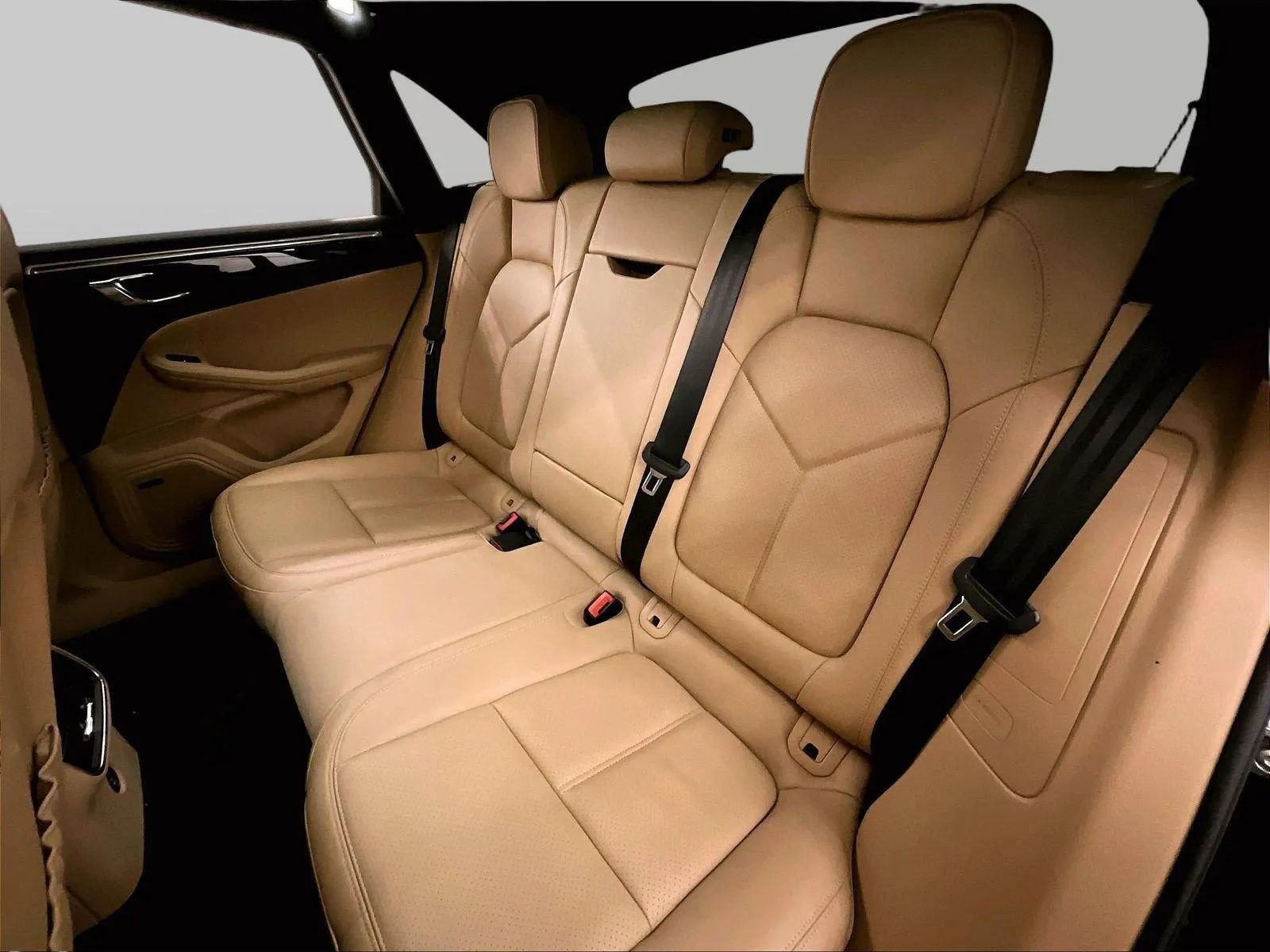 Used 2017 Porsche Macan S image 26