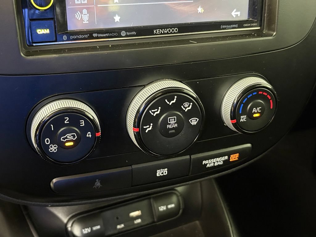 Used 2016 Kia Soul FWD image 24