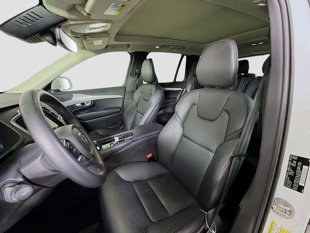 Used 2024 Volvo XC90 B5 Core w/ Protection Package Premier image 13