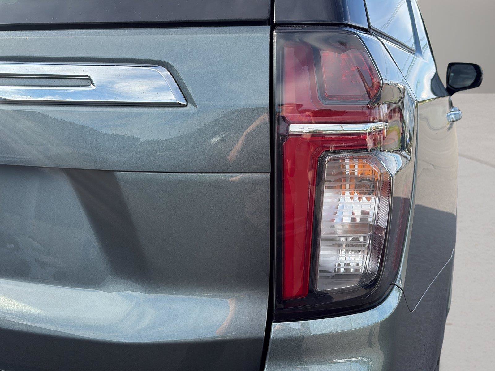Used 2023 Chevrolet Tahoe Premier AWD/4WD image 46