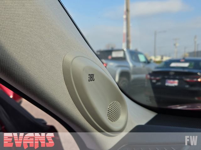 Used 2021 Toyota Highlander Limited image 6