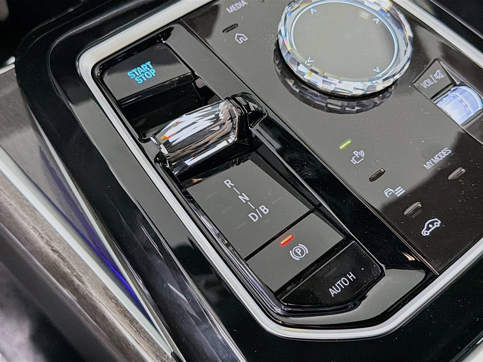 New 2026 BMW i7 xDrive60 AWD/4WD image 17